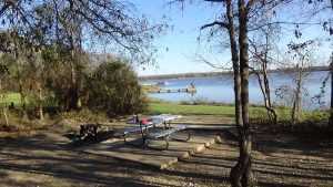 Purtis Creek State Park picnic