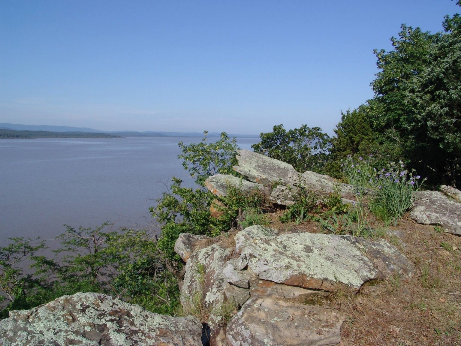 Escape to Paradise: Your Ultimate Guide to Lake Wister State Park, Oklahoma