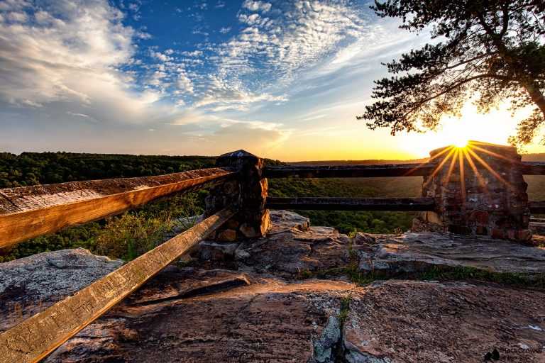 Escape To Buck’s Pocket: Where The Mountains Meet The Sky